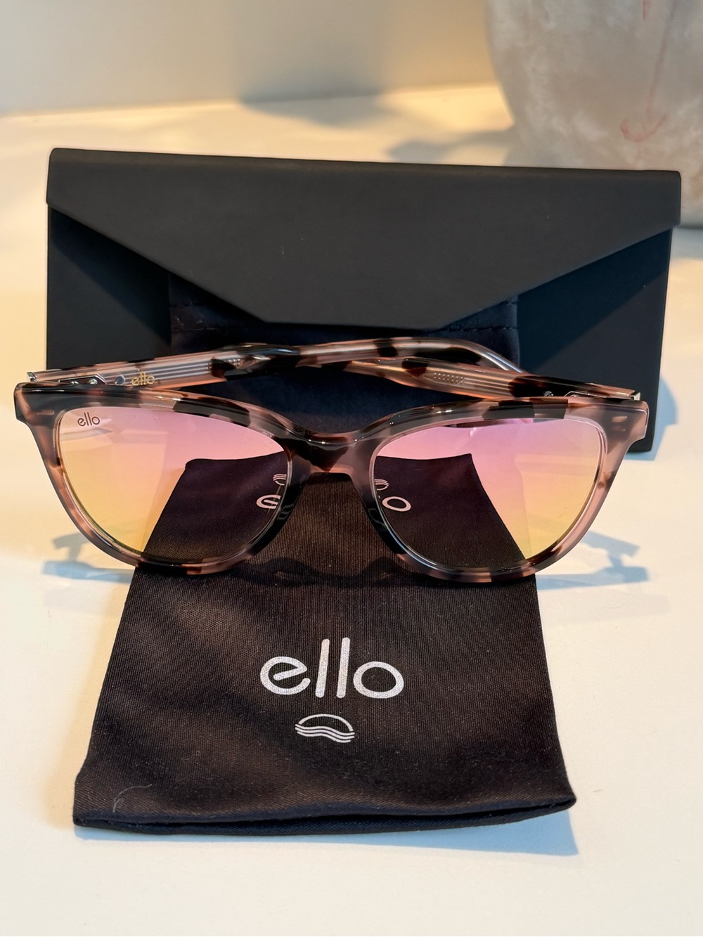 ello Women's Tortoiseshell Pink Mirror Lens Sunglasses